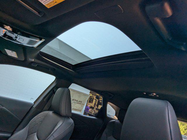 new 2025 Lexus RX 350 car, priced at $55,121