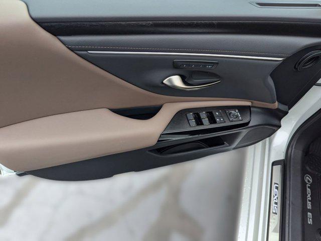 new 2025 Lexus ES 350 car, priced at $49,950