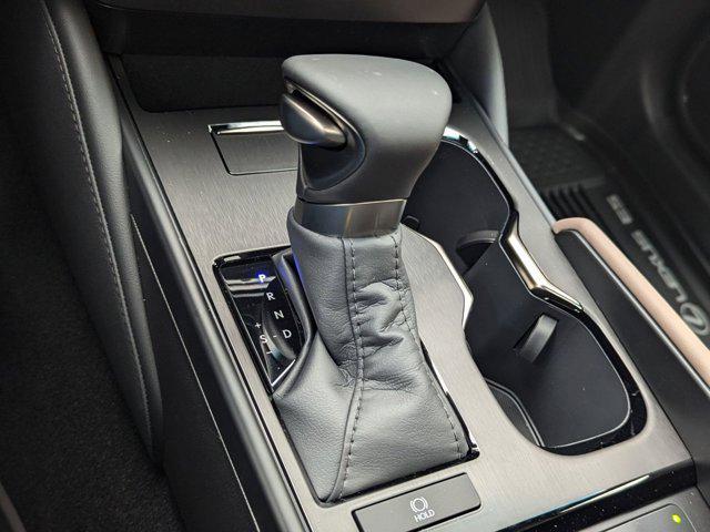 new 2025 Lexus ES 350 car, priced at $49,950