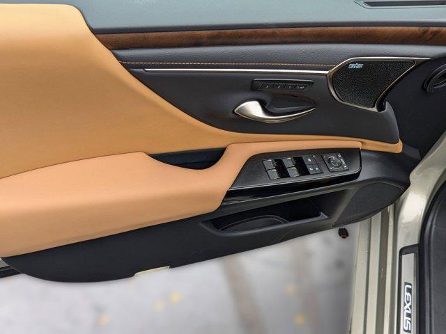 new 2025 Lexus ES 350 car, priced at $53,520