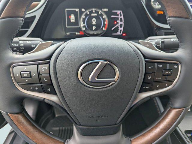 new 2025 Lexus ES 350 car, priced at $53,520