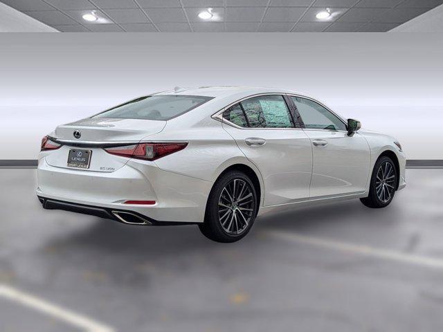 new 2025 Lexus ES 350 car, priced at $47,839