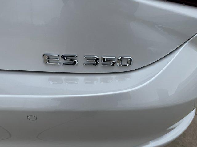 new 2024 Lexus ES 350 car