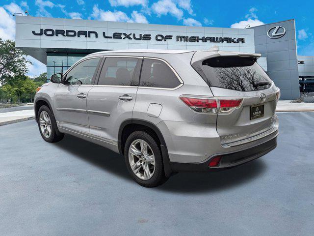 used 2016 Toyota Highlander car, priced at $21,609