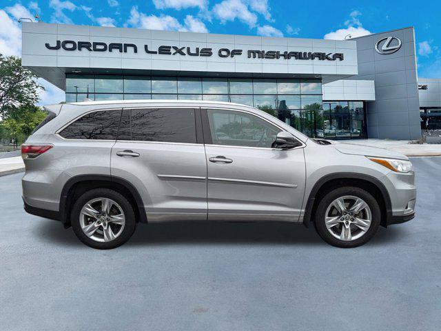 used 2016 Toyota Highlander car, priced at $21,609