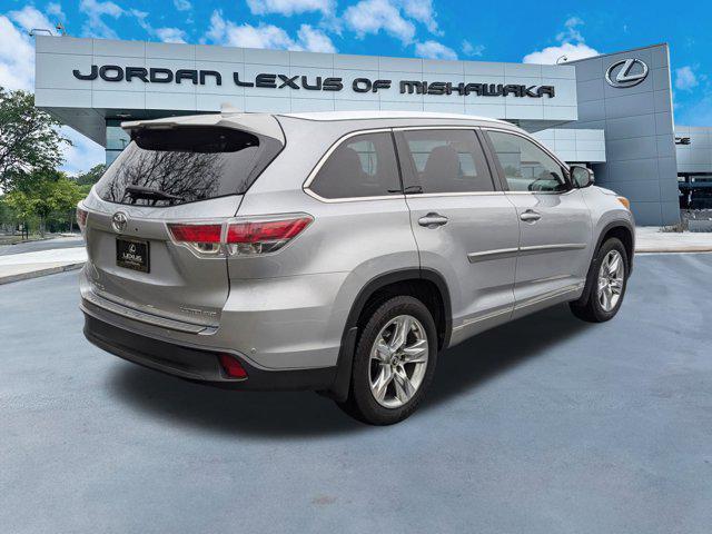 used 2016 Toyota Highlander car, priced at $21,609