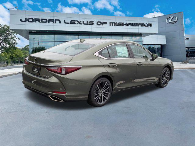 new 2025 Lexus ES 350 car, priced at $47,221