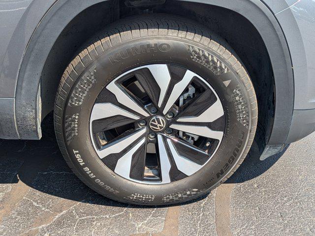 used 2024 Volkswagen Atlas car, priced at $33,999