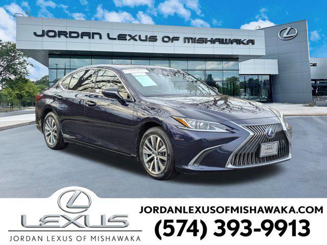 used 2020 Lexus ES 300h car, priced at $30,999