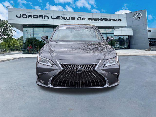 new 2025 Lexus ES 350 car, priced at $48,201