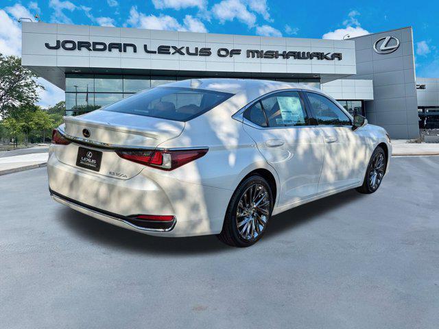 new 2025 Lexus ES 300h car, priced at $54,151