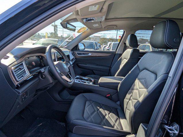 new 2025 Volkswagen Atlas car, priced at $43,995