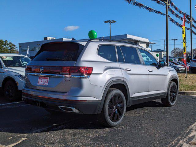 new 2025 Volkswagen Atlas car, priced at $44,922