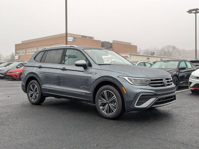 new 2024 Volkswagen Tiguan car, priced at $28,798