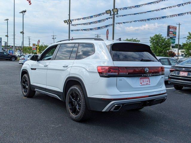 new 2024 Volkswagen Atlas car, priced at $44,681