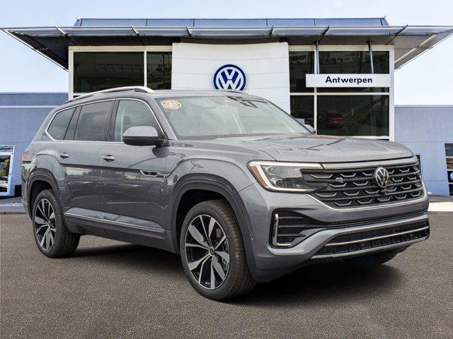 new 2025 Volkswagen Atlas car, priced at $53,906