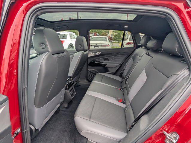 new 2025 Volkswagen ID.4 car, priced at $52,964