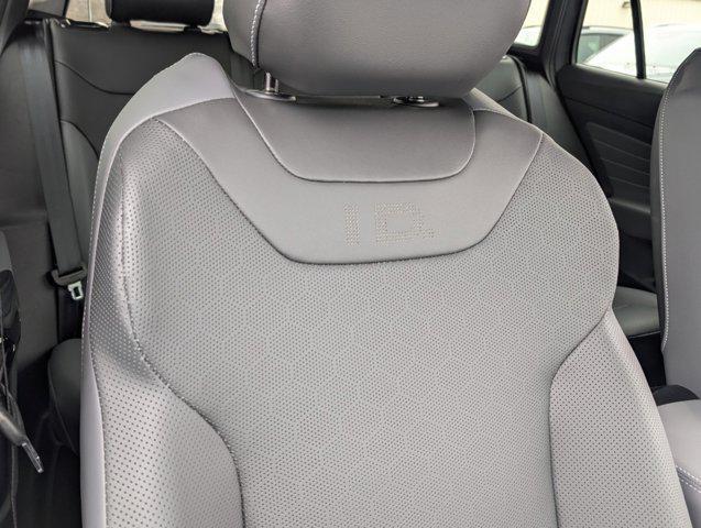 new 2025 Volkswagen ID.4 car, priced at $49,200