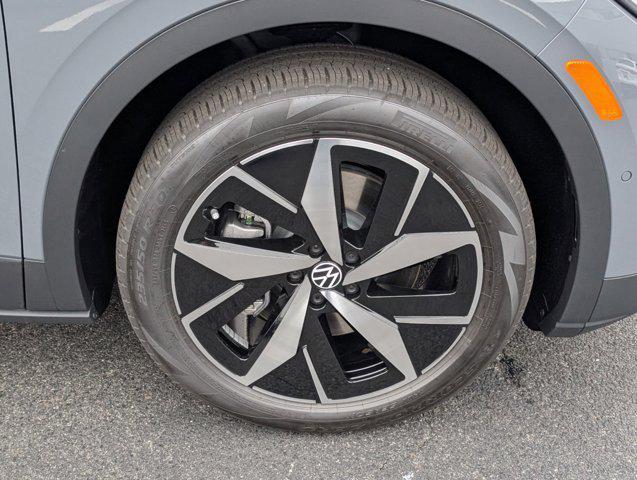 new 2025 Volkswagen ID.4 car, priced at $49,200