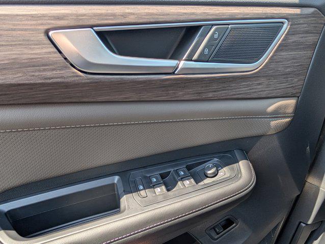 new 2025 Volkswagen Atlas car, priced at $50,131