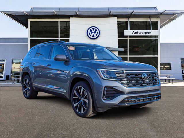 new 2025 Volkswagen Atlas car, priced at $54,661