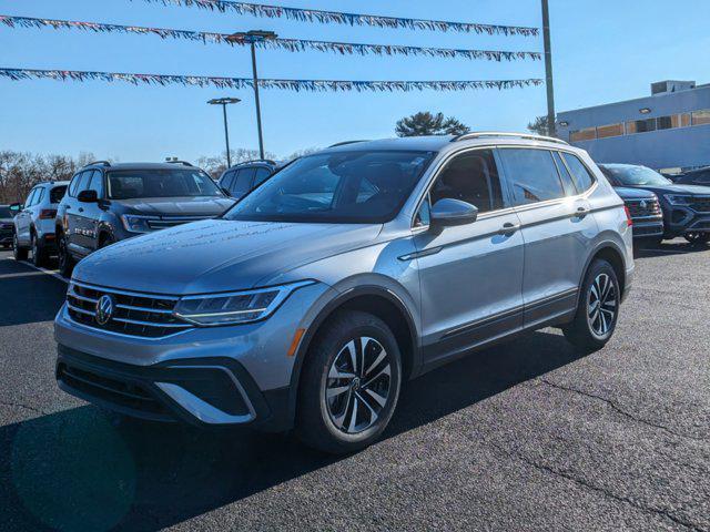 new 2024 Volkswagen Tiguan car, priced at $27,660