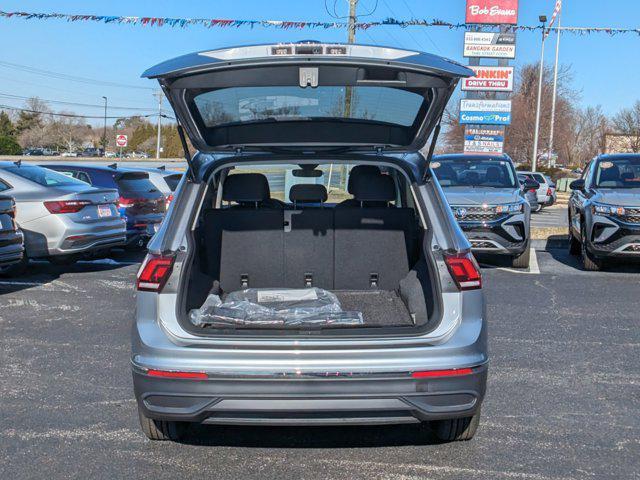 new 2024 Volkswagen Tiguan car, priced at $27,660