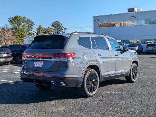 new 2025 Volkswagen Atlas car, priced at $45,157