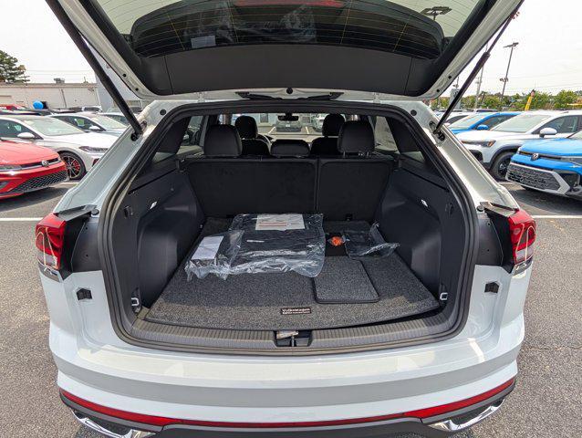 new 2025 Volkswagen Atlas Cross Sport car, priced at $38,400