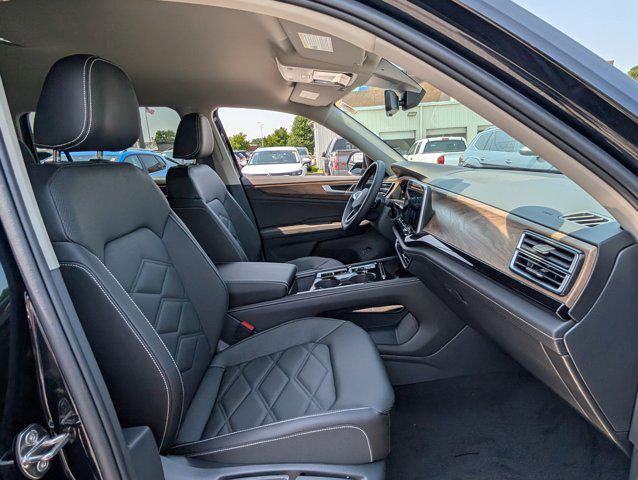 new 2025 Volkswagen Atlas car, priced at $38,301