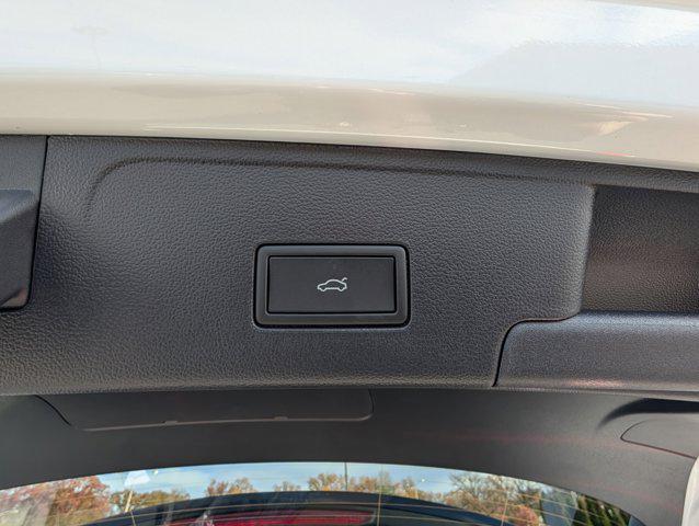 new 2026 Volkswagen Atlas Cross Sport car, priced at $45,831