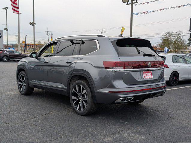 new 2025 Volkswagen Atlas car, priced at $54,661