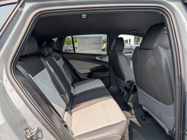 new 2025 Volkswagen ID.4 car, priced at $46,161