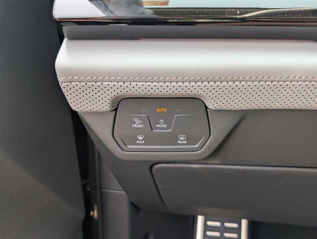 new 2025 Volkswagen Atlas car, priced at $43,501