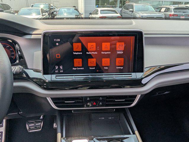 new 2025 Volkswagen Atlas car, priced at $43,501