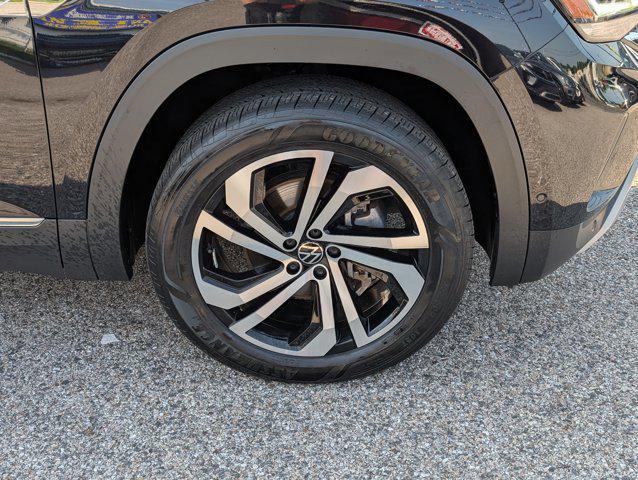 used 2021 Volkswagen Atlas Cross Sport car, priced at $28,000
