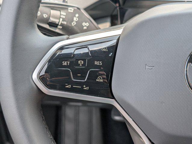 new 2025 Volkswagen ID.4 car, priced at $40,500