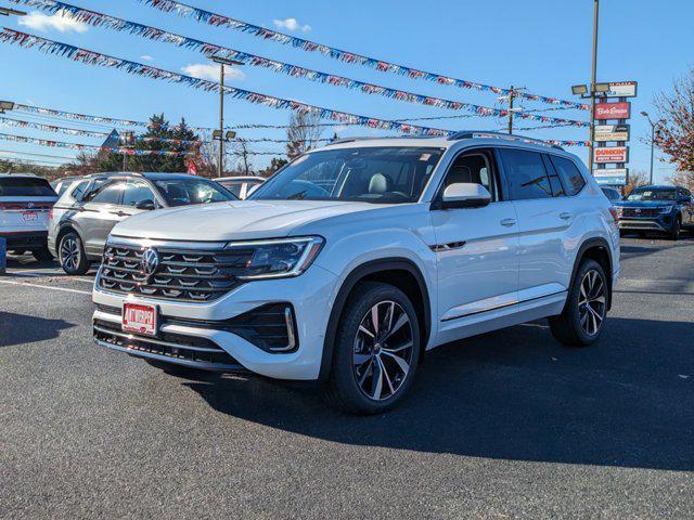 new 2025 Volkswagen Atlas car, priced at $54,821