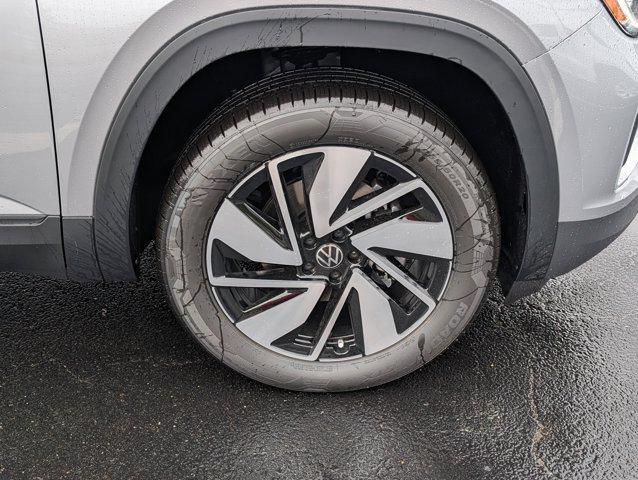 new 2026 Volkswagen Atlas car, priced at $43,599