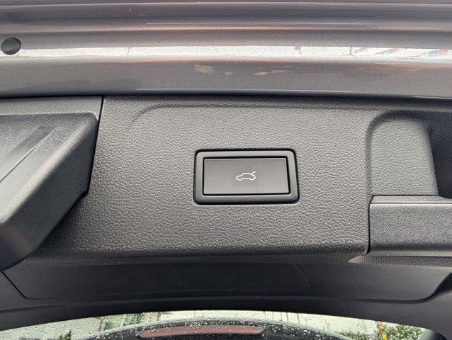 new 2026 Volkswagen Atlas car, priced at $43,599