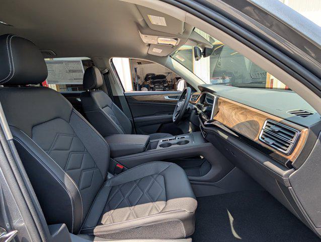new 2025 Volkswagen Atlas car, priced at $36,201