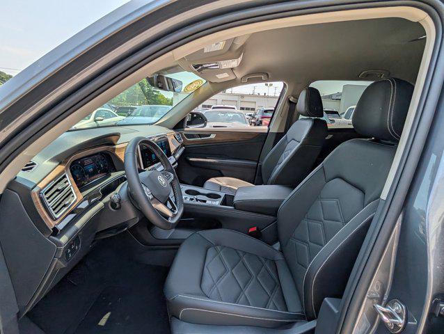 new 2025 Volkswagen Atlas car, priced at $36,201