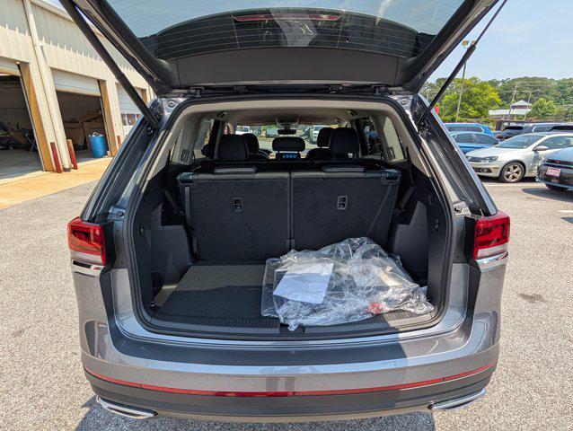 new 2025 Volkswagen Atlas car, priced at $36,201