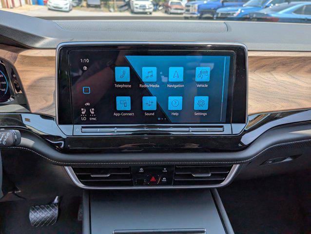 new 2025 Volkswagen Atlas car, priced at $36,201