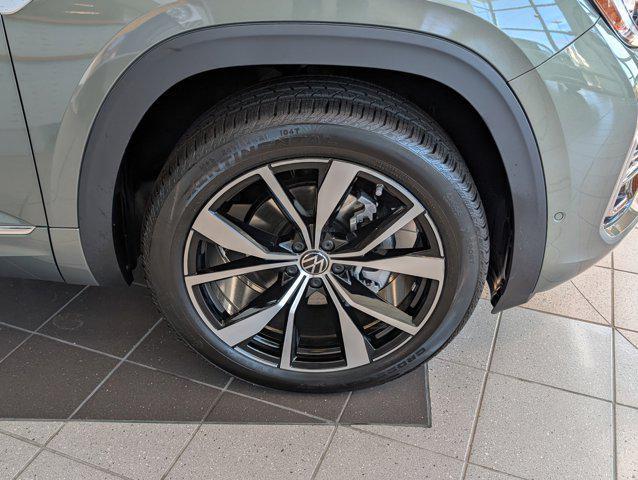 new 2026 Volkswagen Atlas car, priced at $53,859