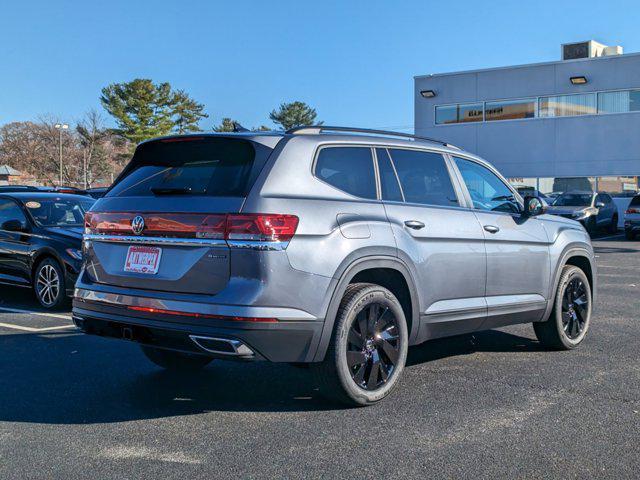 new 2025 Volkswagen Atlas car, priced at $44,922