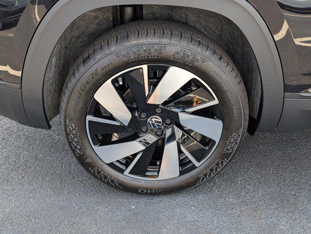 new 2026 Volkswagen Atlas Cross Sport car, priced at $47,151