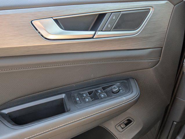 new 2026 Volkswagen Atlas Cross Sport car, priced at $47,151