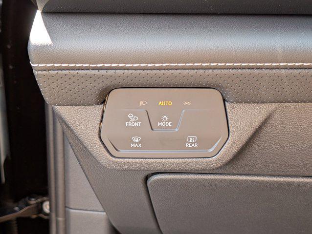 new 2026 Volkswagen Atlas Cross Sport car, priced at $47,151