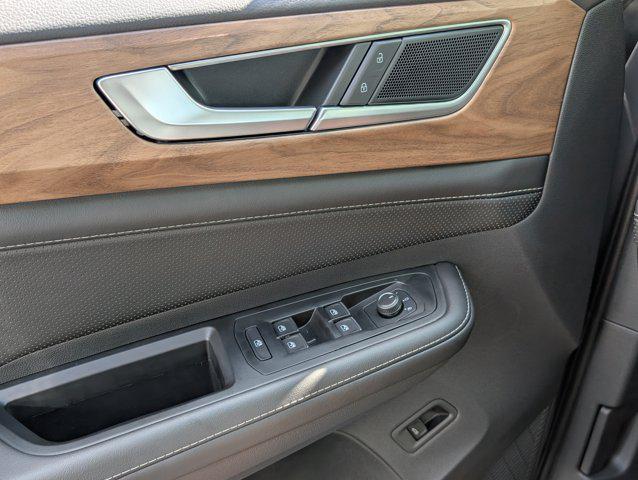 new 2026 Volkswagen Atlas car, priced at $47,127